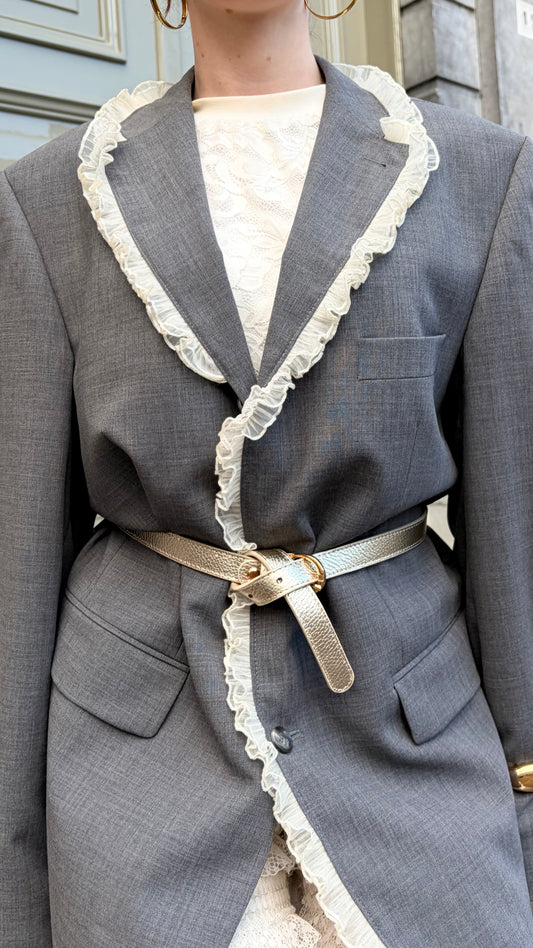 Blazer vintage grijs met ruffles creme | restyled