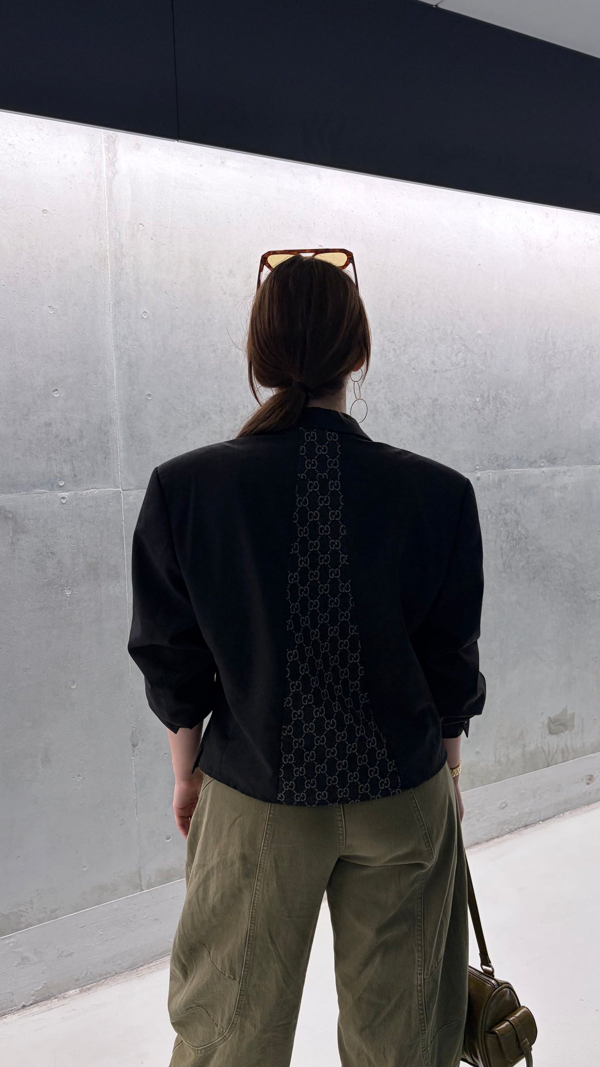 Cropped vintage blazer zwart met Gucci backprint | Restyled No.2