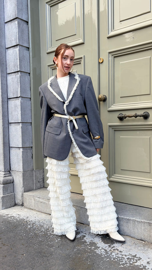 Blazer vintage grijs met ruffles creme | restyled