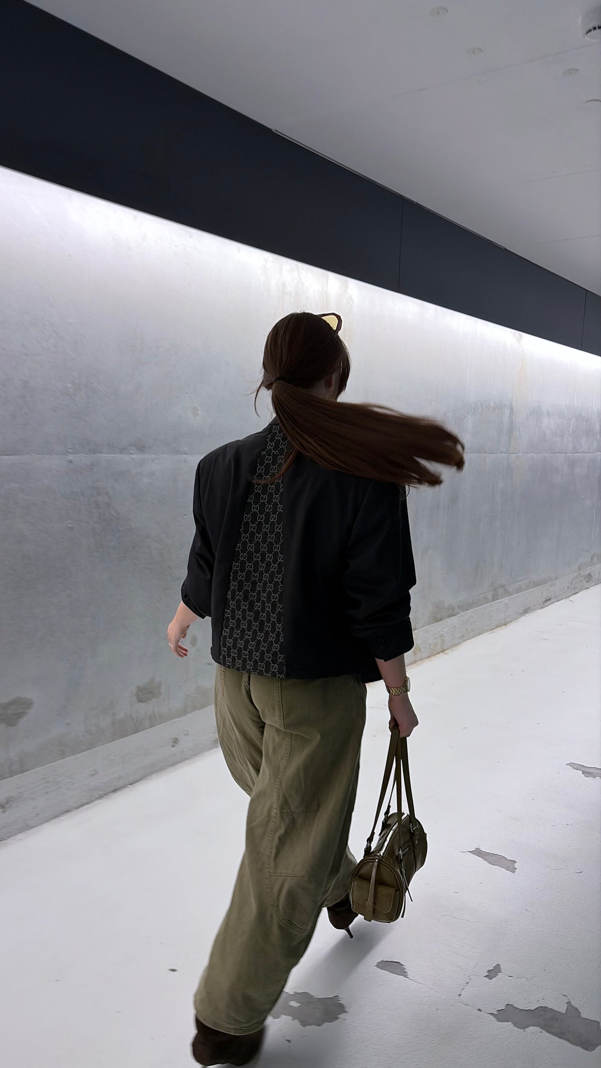 Cropped vintage blazer zwart met Gucci backprint | Restyled No.2